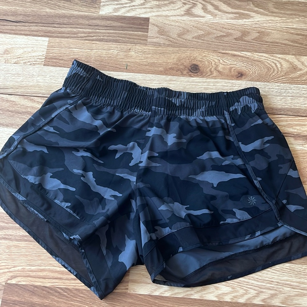 Camo Athleta workout shorts